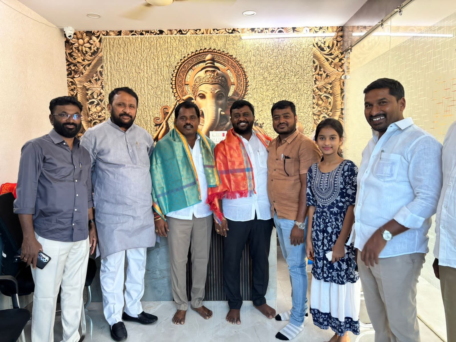 దేవరకొండ కాంగ్రెస్ పార్టీ నూతన అధ్యక్షులకు, చందంపేట మండల అధ్యక్షులకు ఘన సన్మానం
